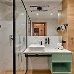 Deo Plaza Boutique By Downtown غدانسك