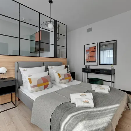 Deo Plaza Boutique By Downtown Aparthotel 4*