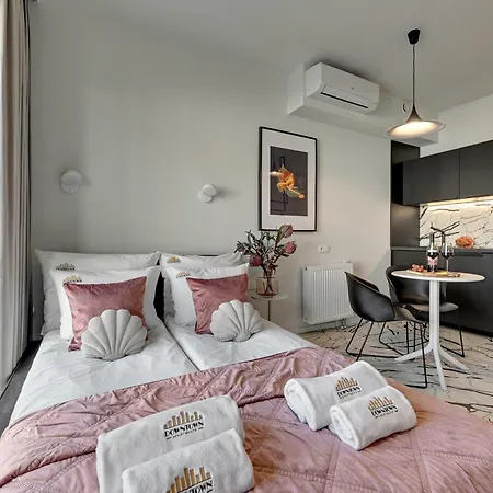 Aparthotel Deo Plaza Boutique By Downtown 4*