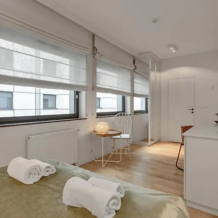 Deo Plaza Boutique By Downtown Aparthotel 4*