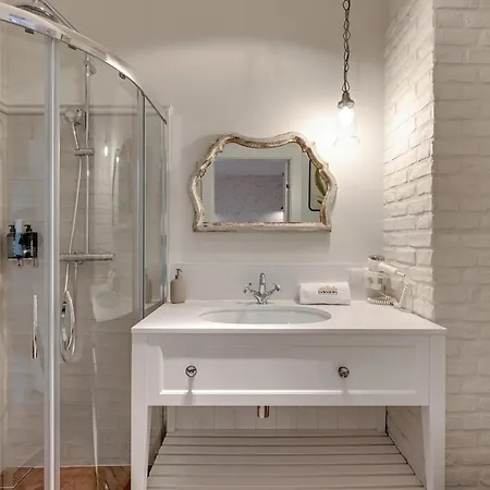 Deo Plaza Boutique By Downtown Apartmanhotel 4*