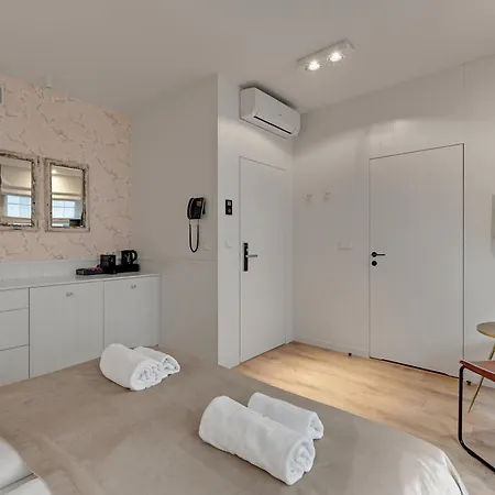 Apartmanhotel Deo Plaza Boutique By Downtown
