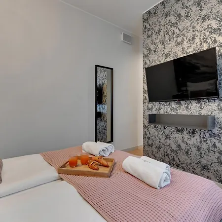 Deo Plaza Boutique By Downtown Danzica