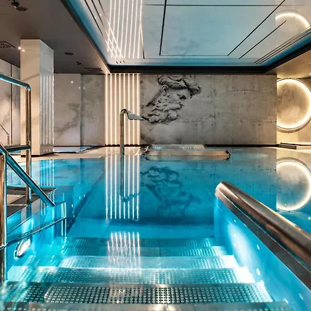 Deo Plaza Boutique By Downtown 4*