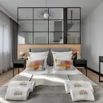 Deo Plaza Boutique By Downtown